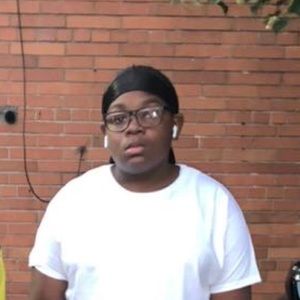 Meet your Posher, Cesar